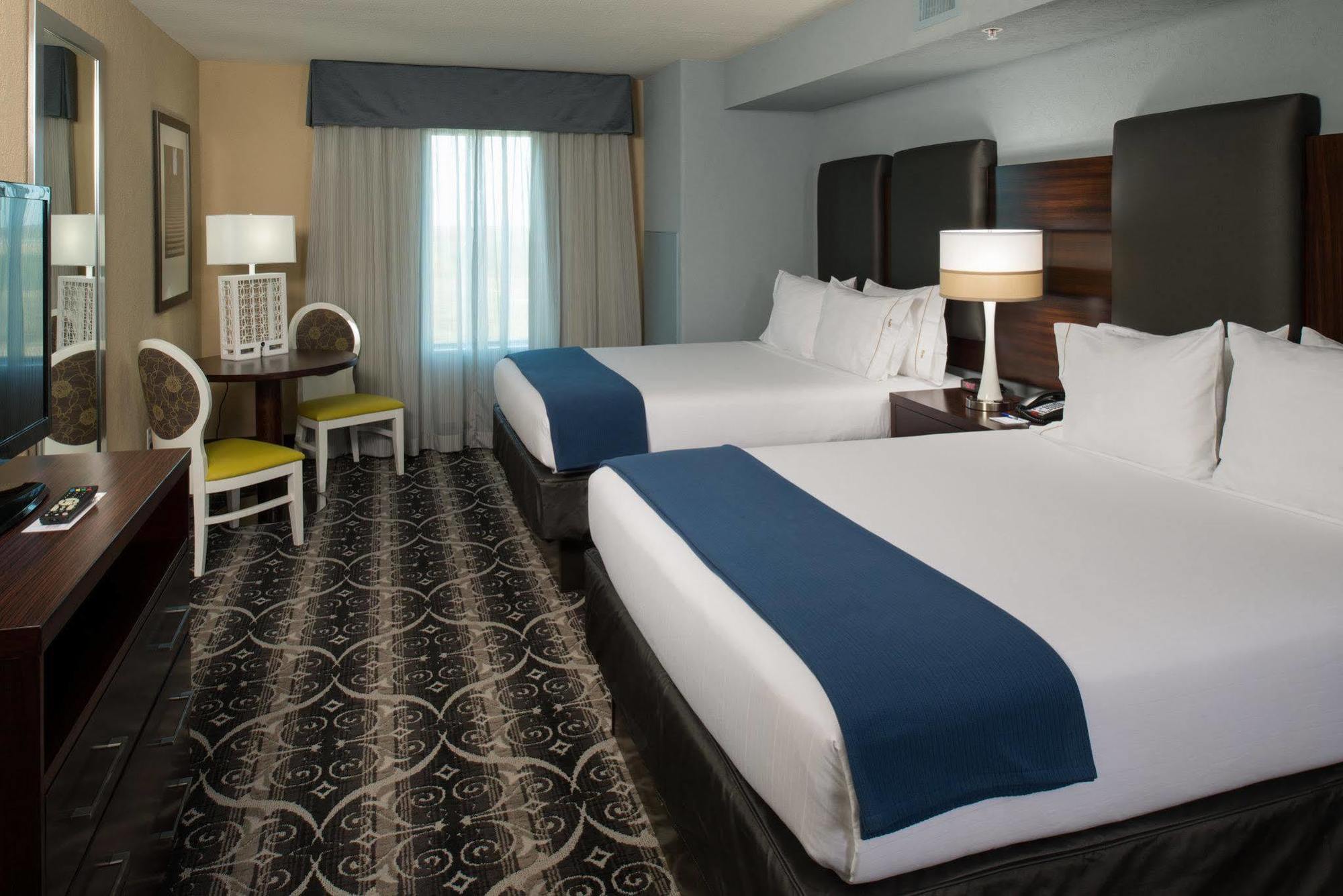 Holiday Inn Express Hotel & Suites North Kansas City By Ihg Eksteriør billede